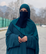 Bottle Green Baggy Abaya with Matching Hijab – Elegant Modest Set - Image 2