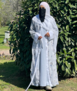 Printed White 4-Piece Abaya Set – Premium Georgette Shrug with Inner, Belt & Hijab - Image 3